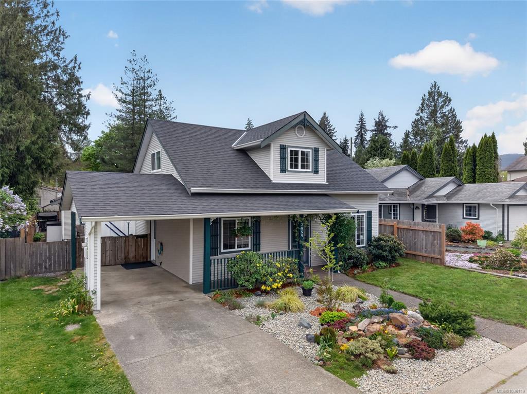 Fourth View of 2859 Penrith Ave, Cumberland, BC, V0R 1S0