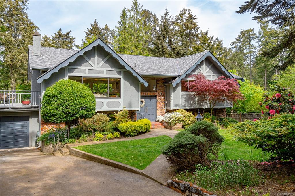 Main View of 9502 Glenelg Ave, North Saanich, BC, V8L 5H1