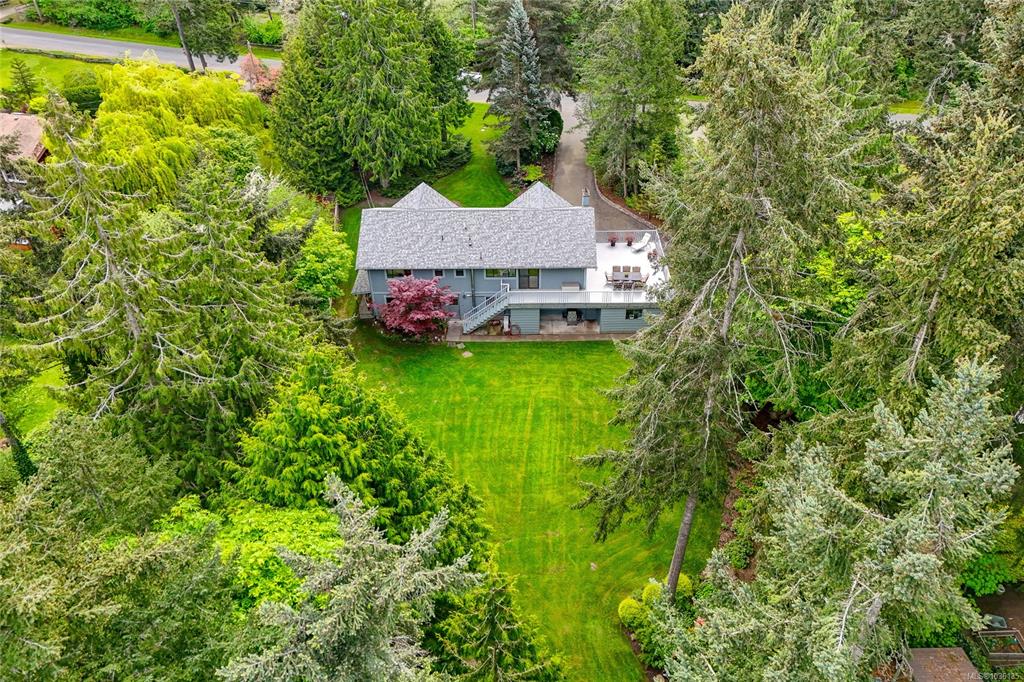 Fourth View of 9502 Glenelg Ave, North Saanich, BC, V8L 5H1