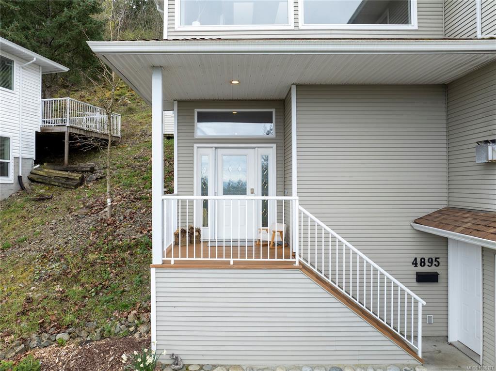 Fifth View of 4895 Laguna Way, Nanaimo, BC, V9T 5C2