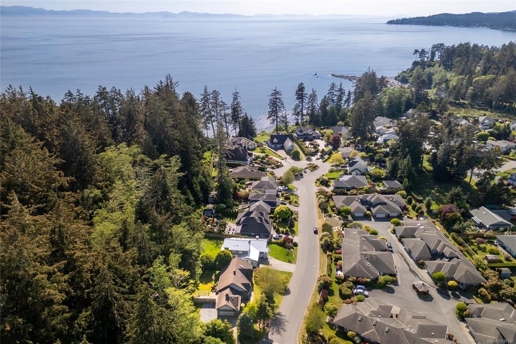 Third View of 7201 Austins Pl, Sooke, BC, V9Z 0T1