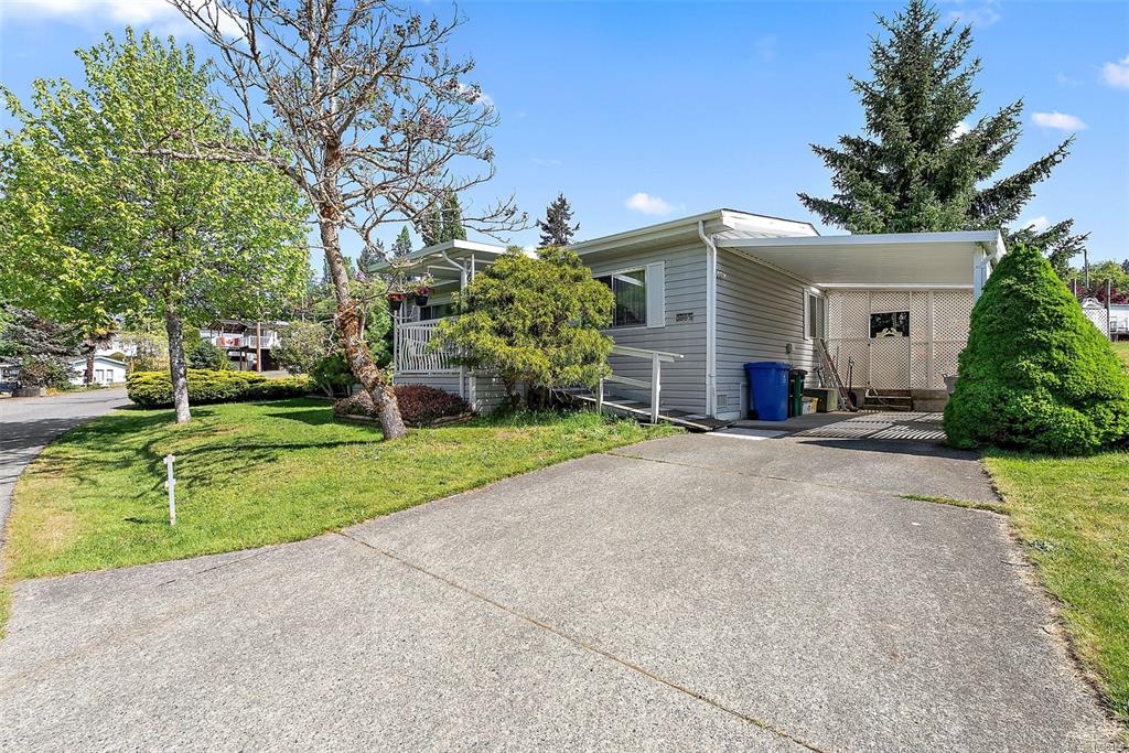 Third View of 1085 Waterman Rd, Mill Bay, BC, V8H 1A6