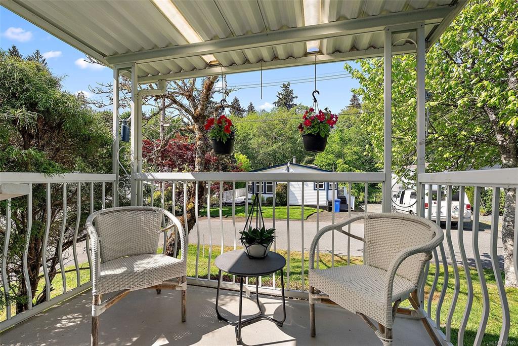 Fifth View of 1085 Waterman Rd, Mill Bay, BC, V8H 1A6