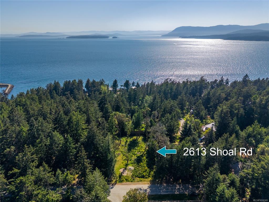 Fourth View of 2613 Shoal Rd, Pender Island, BC, V0N 2M2