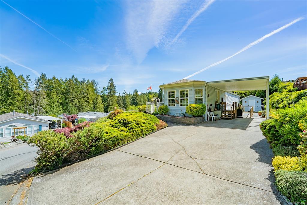 1046 Collier Cres, 1036174, BC,