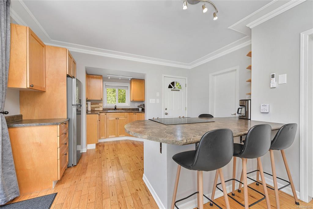 Fifth View of 76 Nelson Rd, Lake Cowichan, BC, V0R 2G0