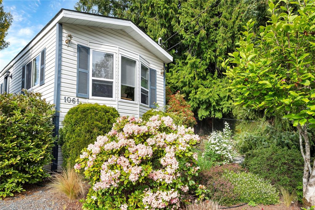 Third View of 1061 Waterman Rd, Kerry Village, Mill Bay, BC, V0R 2P0