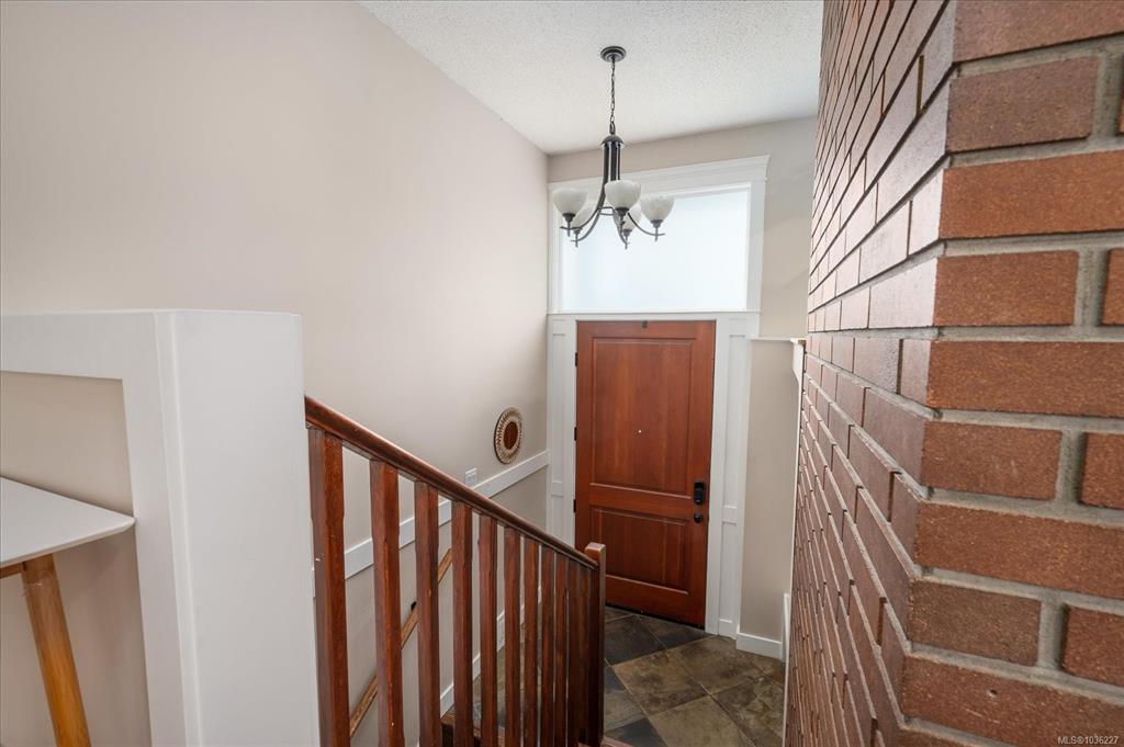 Fifth View of 5151 Metral Dr, Nanaimo, BC, V9T 2K7