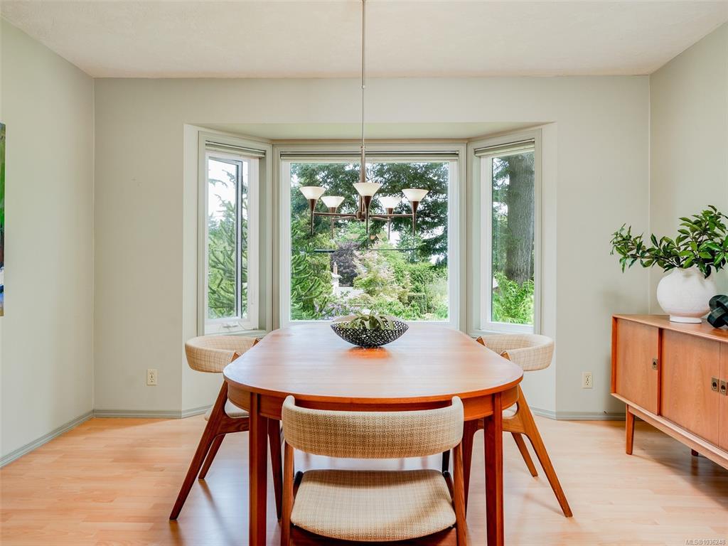 Fourth View of 4905 Alamida Cres, Saanich, BC, V8Y 2T3