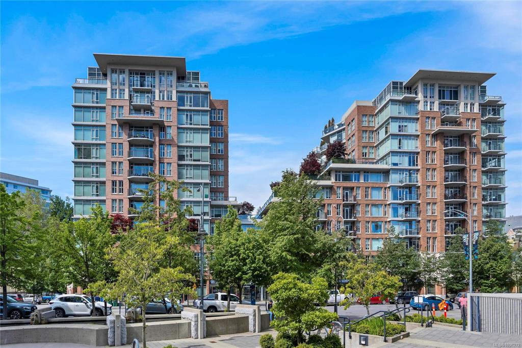 Second View of 737 Humboldt St, Aria, Victoria, BC, V8W 1B1