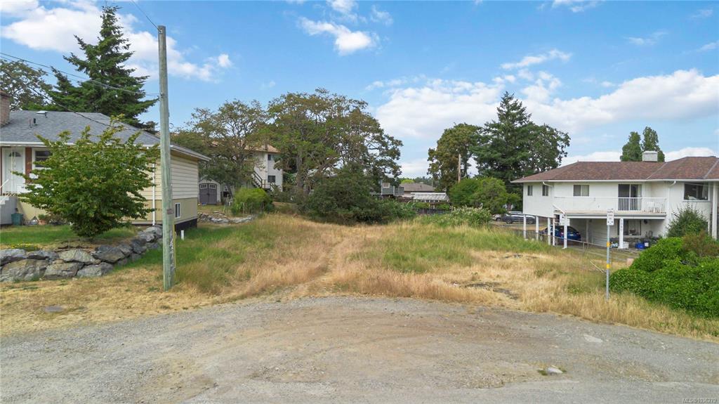 Fifth View of 1360 Vista Hts, Victoria, BC, V8T 2J3