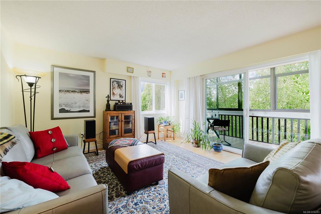 Second View of 1012 Collinson St, The Lexington, Victoria, BC, V8V 3C1