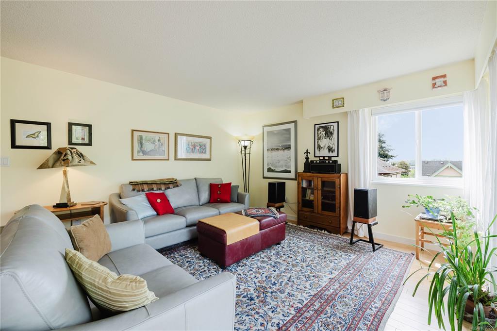 Fourth View of 1012 Collinson St, The Lexington, Victoria, BC, V8V 3C1