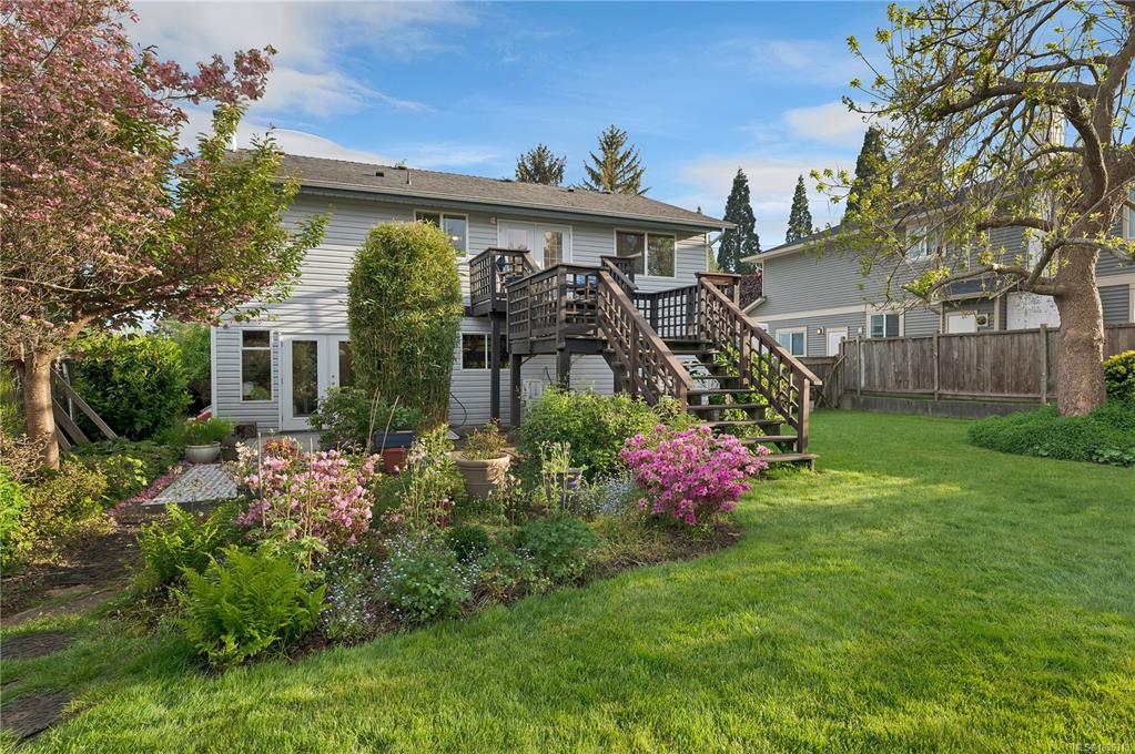 Fourth View of 420 Goodwin Rd, Campbell River, BC, V9W 6R7