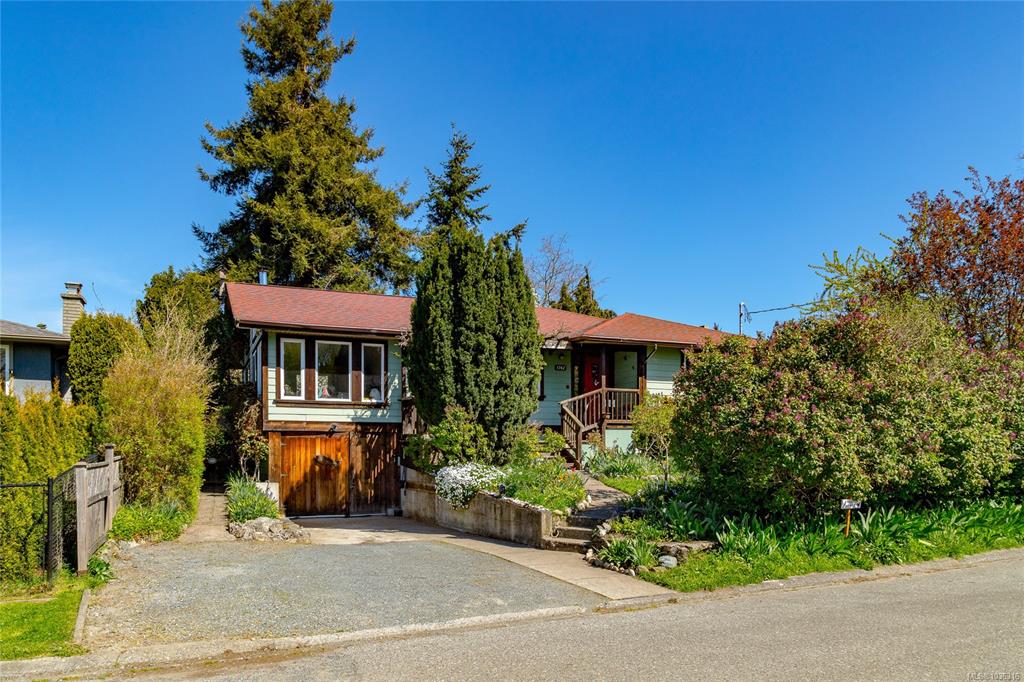 1742 Christmas Ave, 1036316, BC,