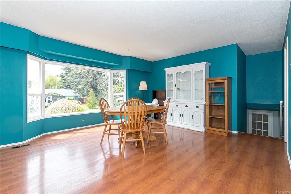 Fifth View of 1268 Marchant Rd, Central Saanich, BC, V8M 1G5