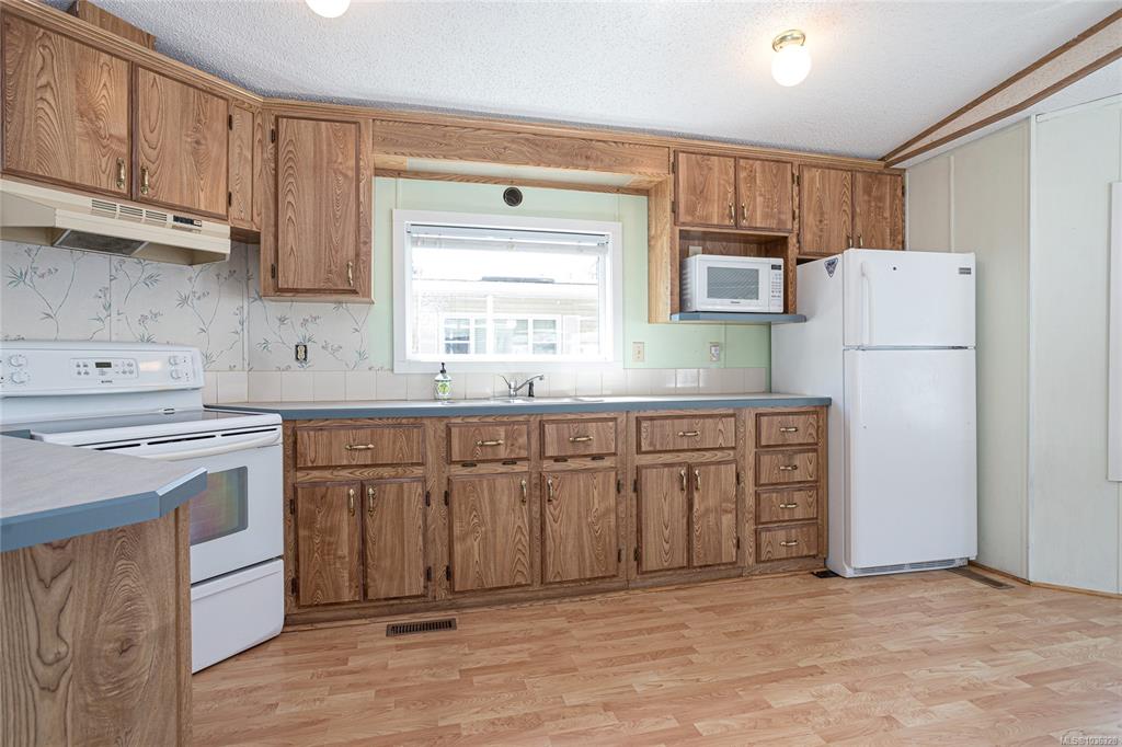 Fifth View of 1736 Timberlands Rd, TIMBERLANDS MHP, Nanaimo, BC, V9G 1K3