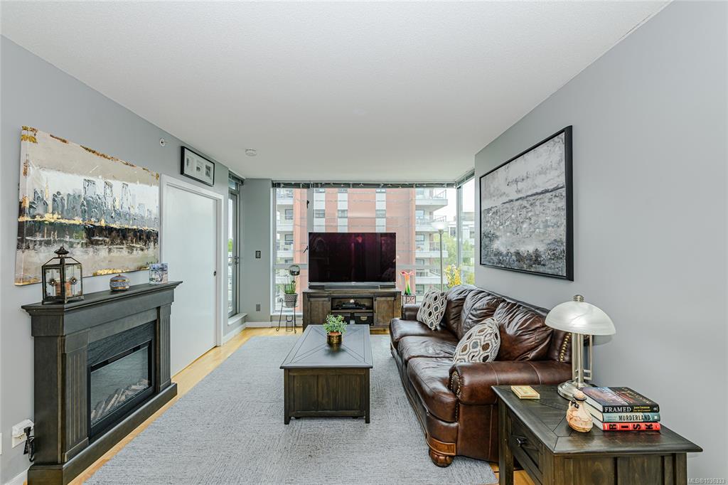 Fourth View of 732 Cormorant St, Corazon, Victoria, BC, V8W 1P8