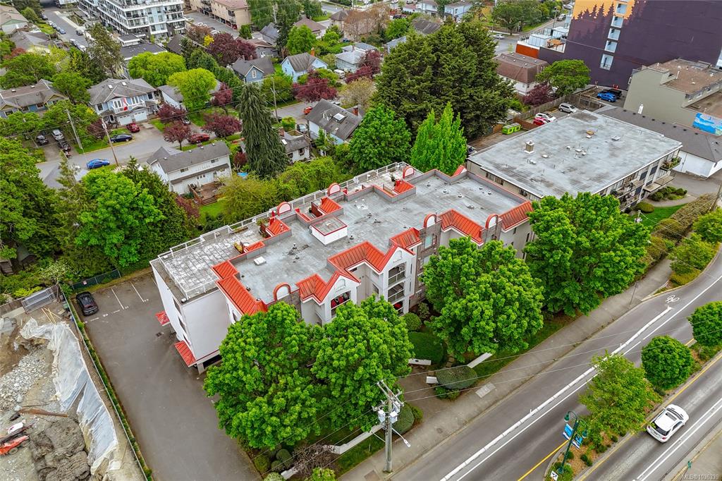 Second View of 873 Esquimalt Rd, Esquimalt, BC, V9A 3M5