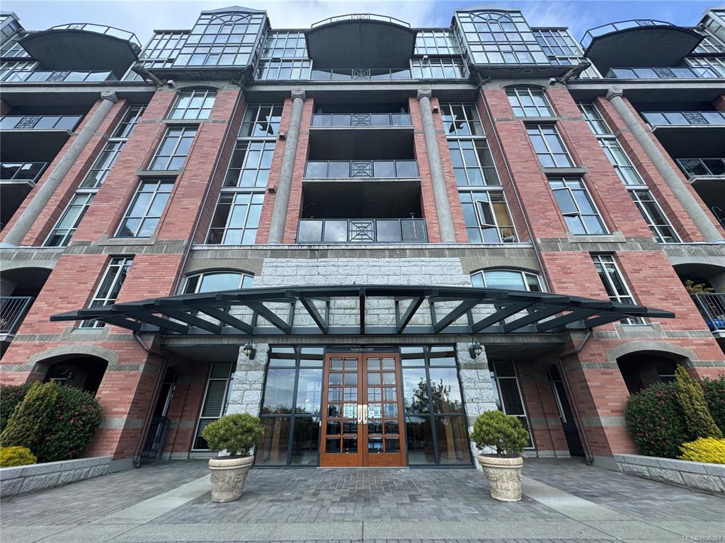 Third View of 21 Dallas Rd, Shoal Point, Victoria, BC, V8V 4Z9