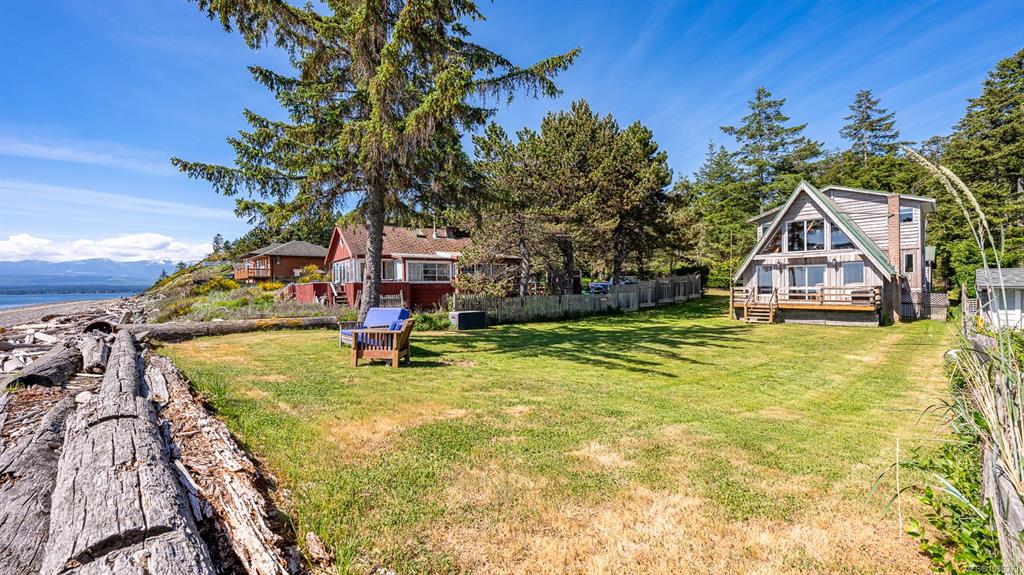 Fifth View of 416 Curtis Rd, Comox, BC, V9M 3W1