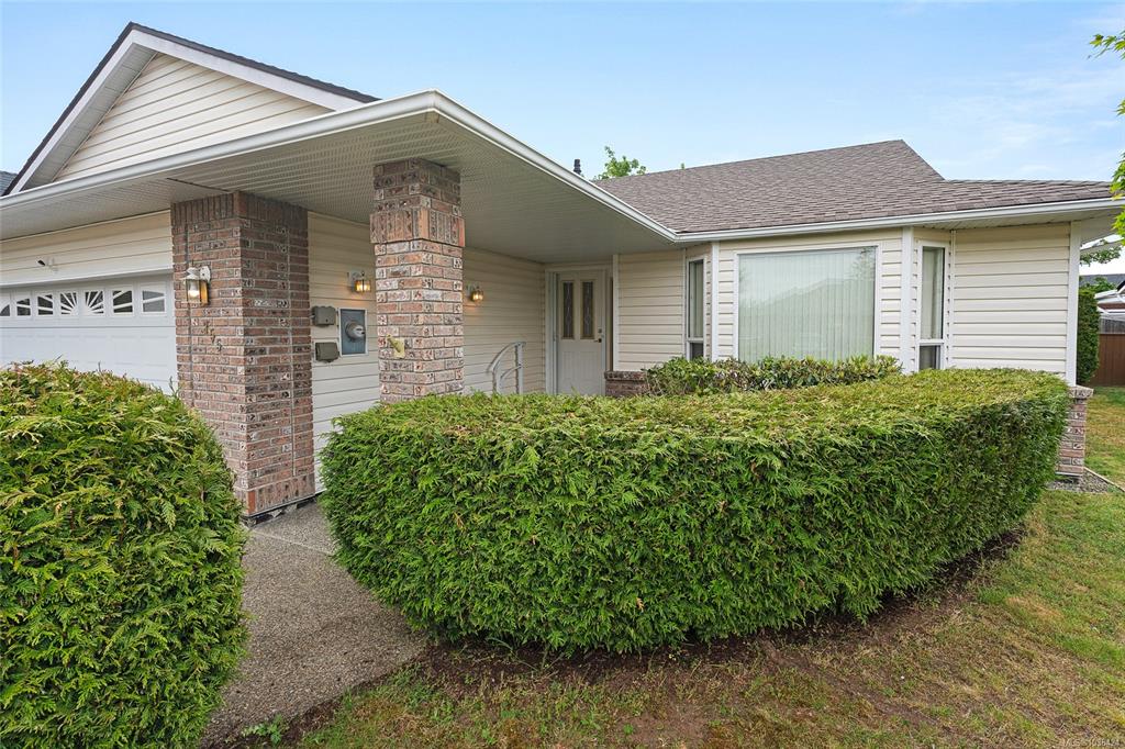 Fifth View of 755 Ermineskin Ave, ERMINESKIN, Parksville, BC, V9P 2L5