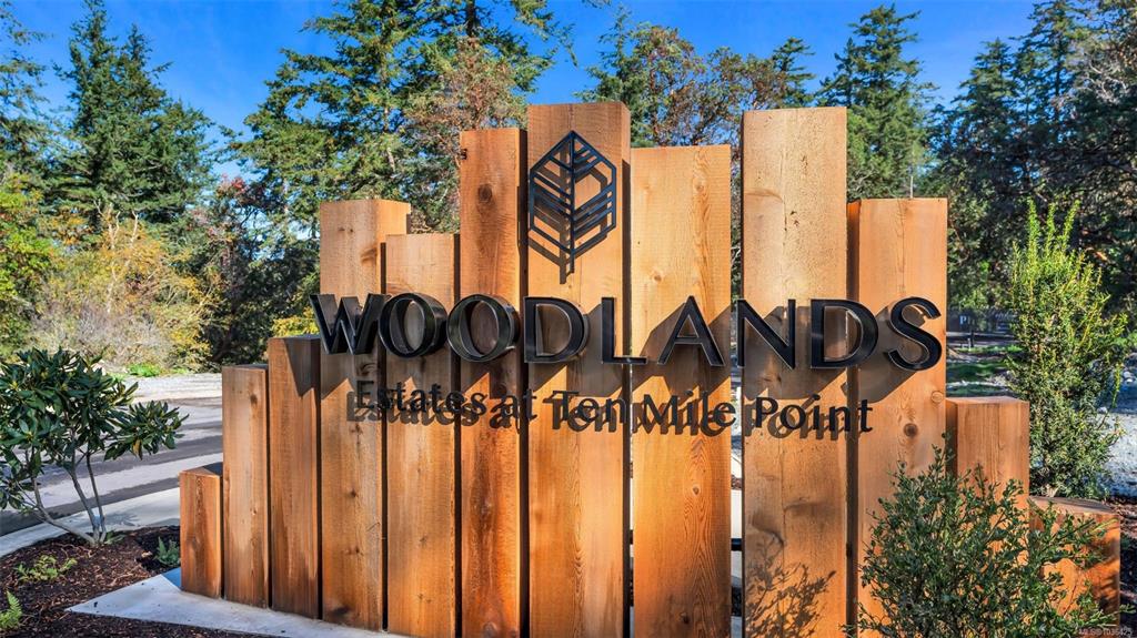 3908 Woodlands Pl, 1036425, BC,