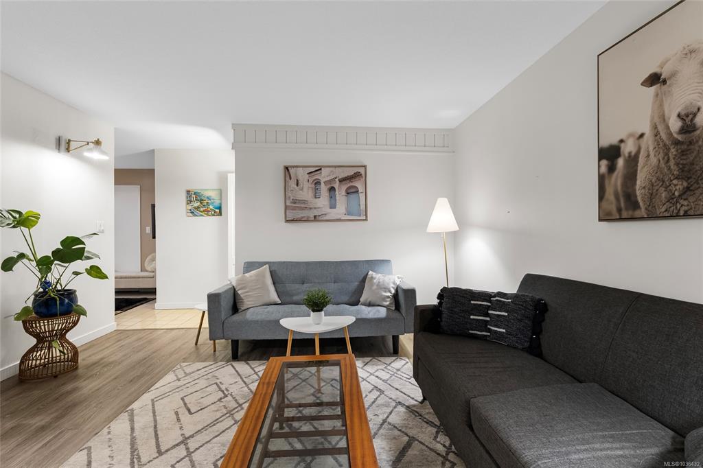 1875 Lansdowne Rd, 1036432, BC,