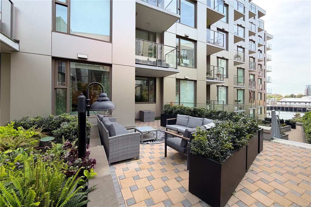 Third View of 1628 Store St, The Pearl, Victoria, BC, V8W 0H1