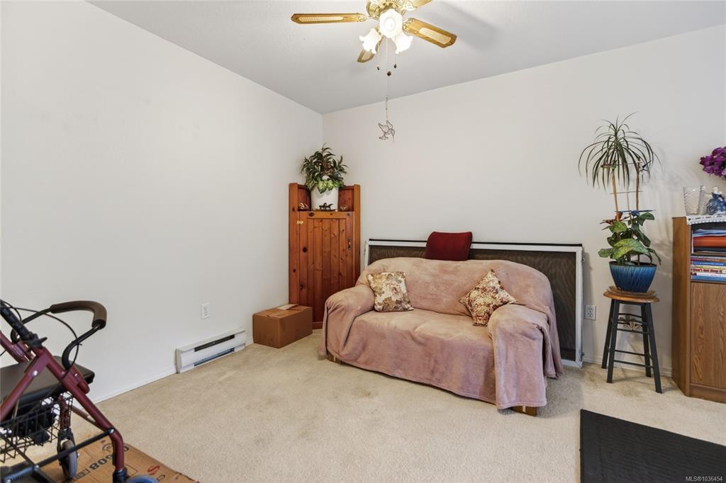 Fourth View of 200 Back Rd, Hollyridge Manor, Courtenay, BC, V9N 3W6