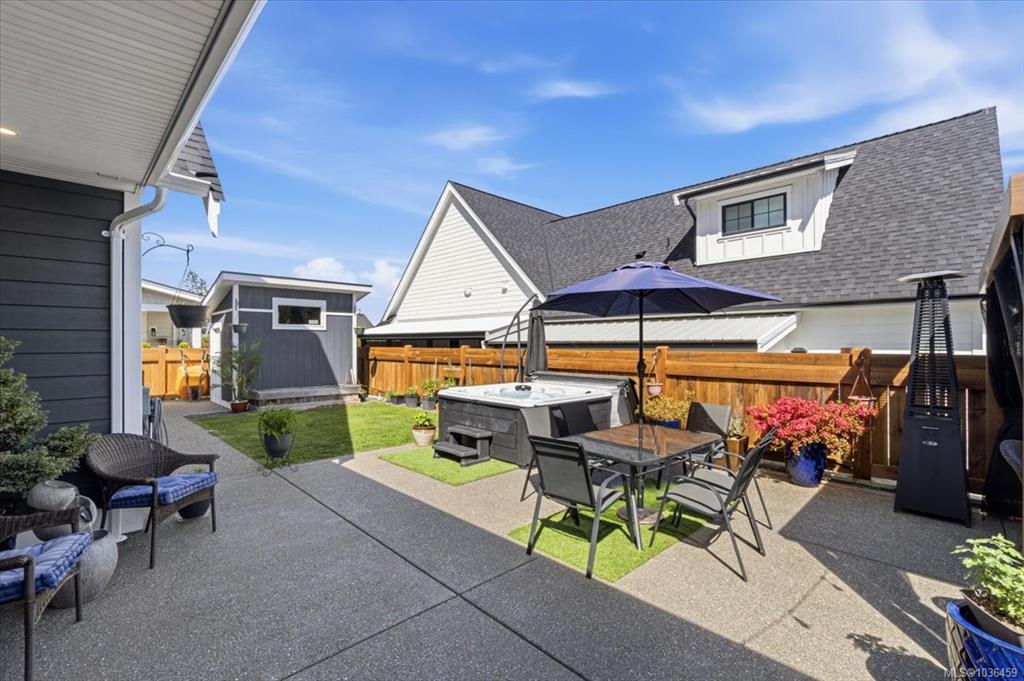Fourth View of 389 Whitmee Rd, Qualicum Beach, BC, V9K 1G1