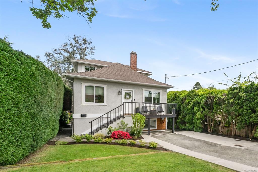 Fourth View of 1360 Mcnair St, Victoria, BC, V8T 2S3