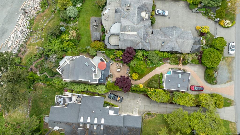 Fifth View of 5267 Parker Ave, Saanich, BC, V8Y 2N1