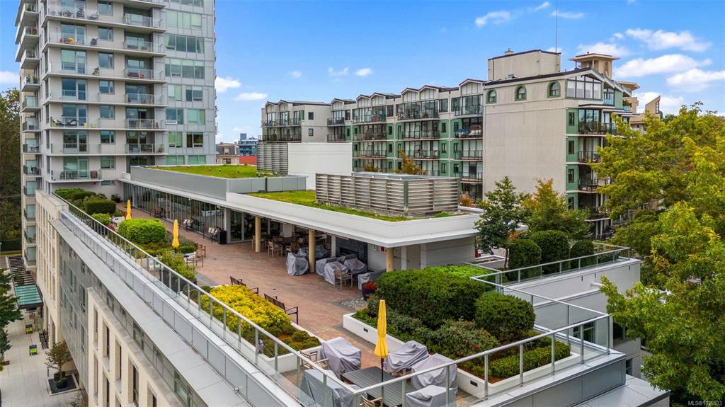 Third View of 777 Belleville St, Victoria, BC, V8W 0G1
