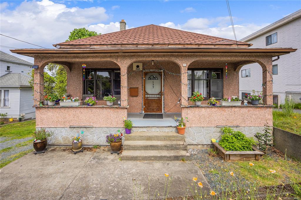 MLS® listing #31286052 for sale located at 532 Prideaux St