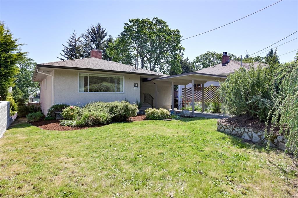 2765 Fernwood Rd, 1036562, BC,