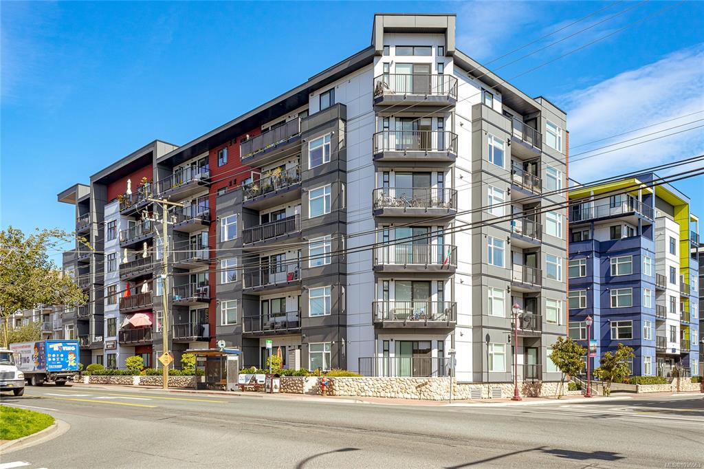 Third View of 2843 Jacklin Rd, Langford, BC, V9B 4P4