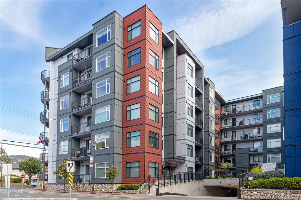 Fifth View of 2843 Jacklin Rd, Langford, BC, V9B 4P4