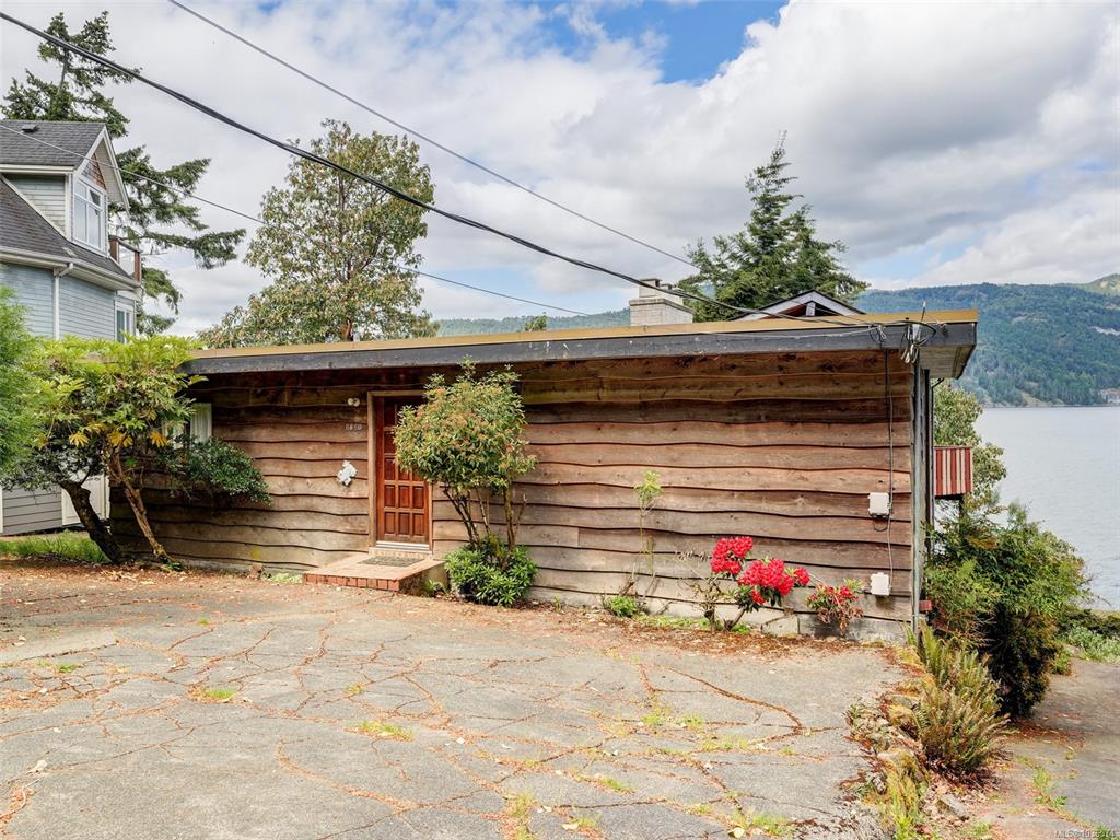 Fourth View of 6860 Mark Lane, Central Saanich, BC, V9E 2A1
