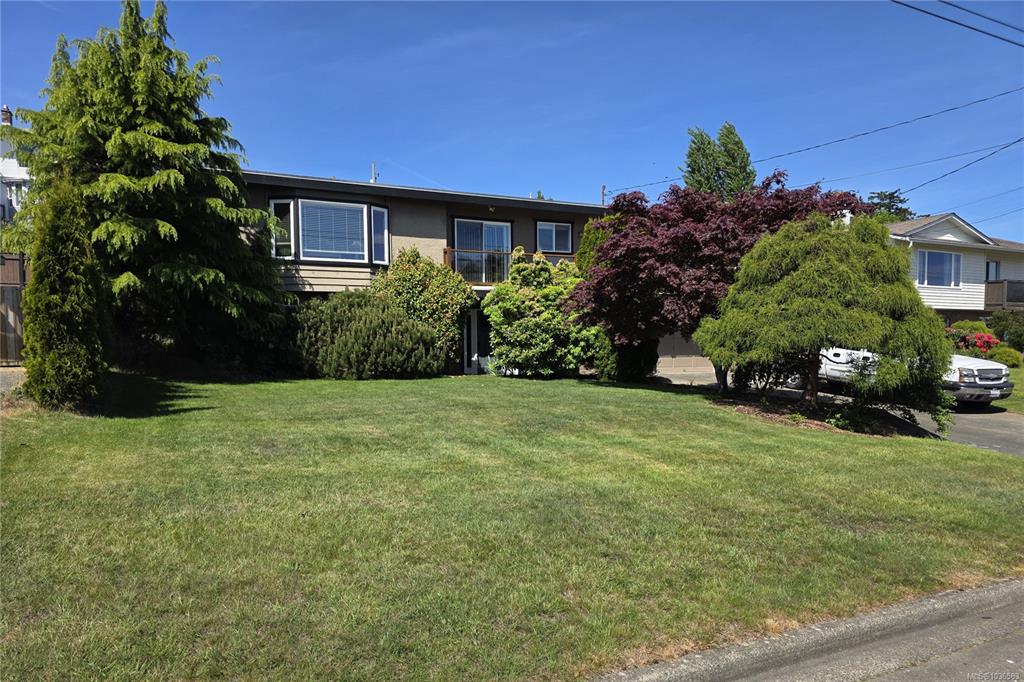 156 Mclean St S, 1036583, BC,