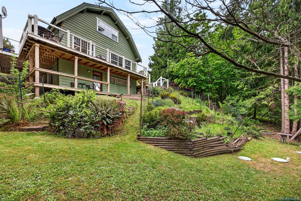 Third View of 110 Forest Hill Pl, Salt Spring, BC, V8K 1J9