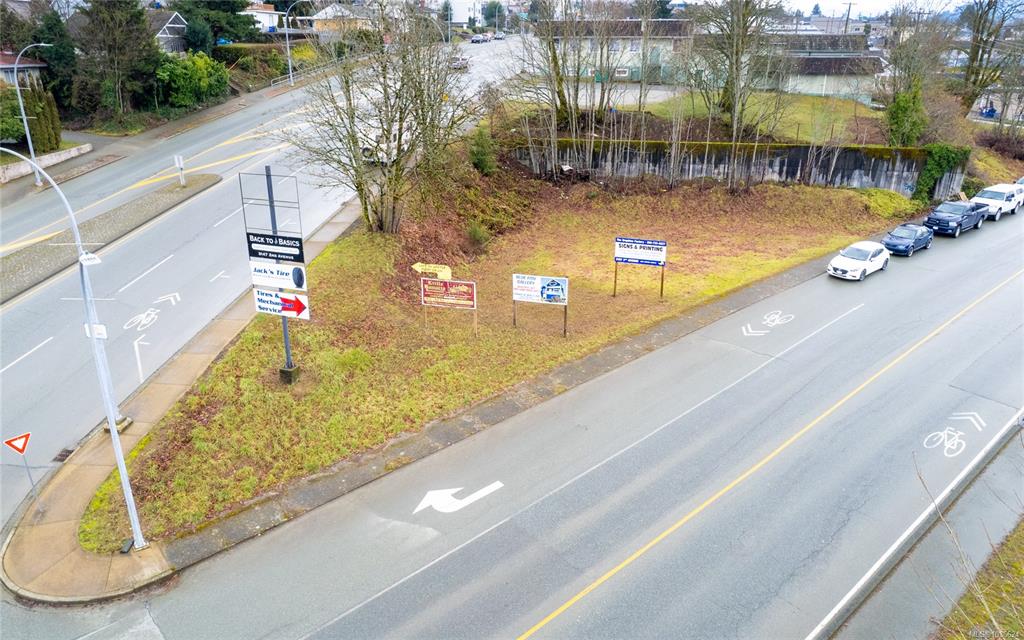 MLS® listing #31290656 for sale located at 3347 Kingsway Ave