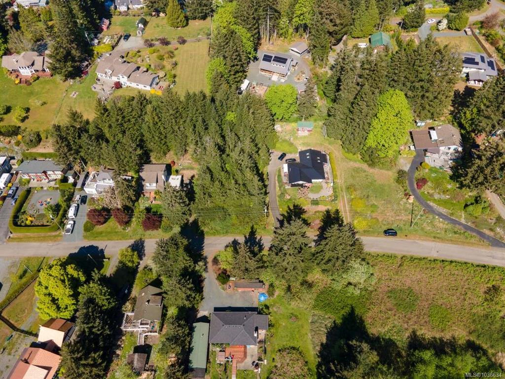 Fifth View of 9 Tozer Rd, Fanny Bay, BC, V0R 1W0