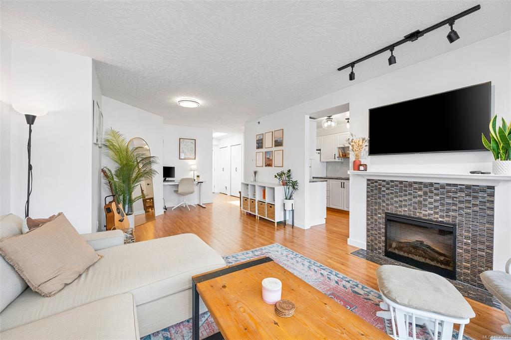 Third View of 520 Dunedin St, Churchill Place, Victoria, BC, V8T 2L6