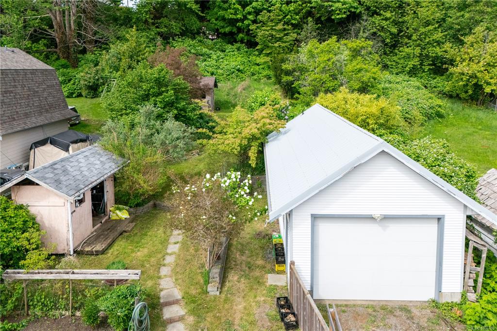Fourth View of 566 Thulin St, Campbell River, BC, V9W 2L1
