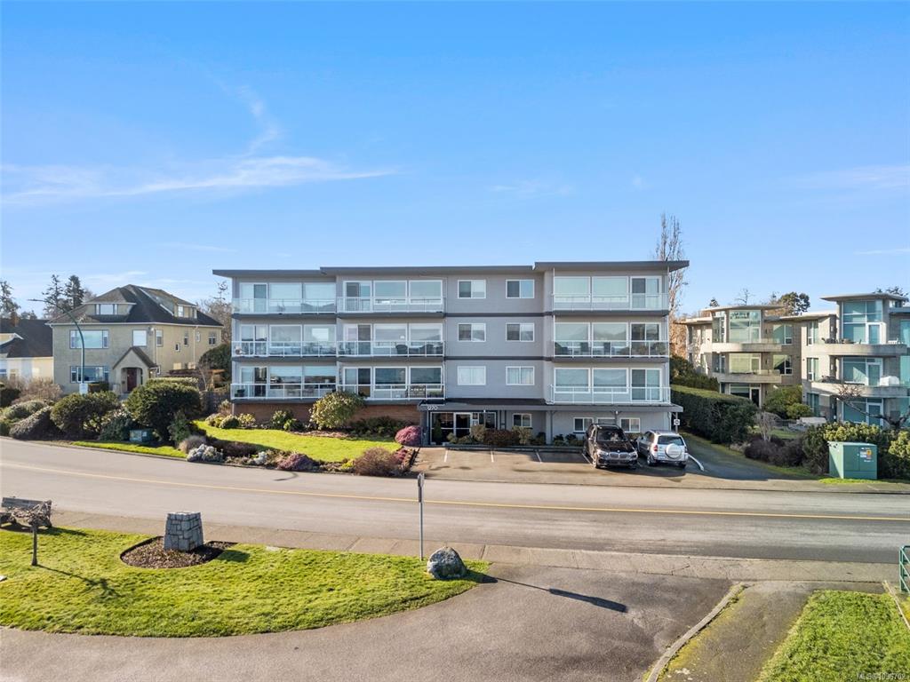 1270 Beach Dr, 1036702, BC,
