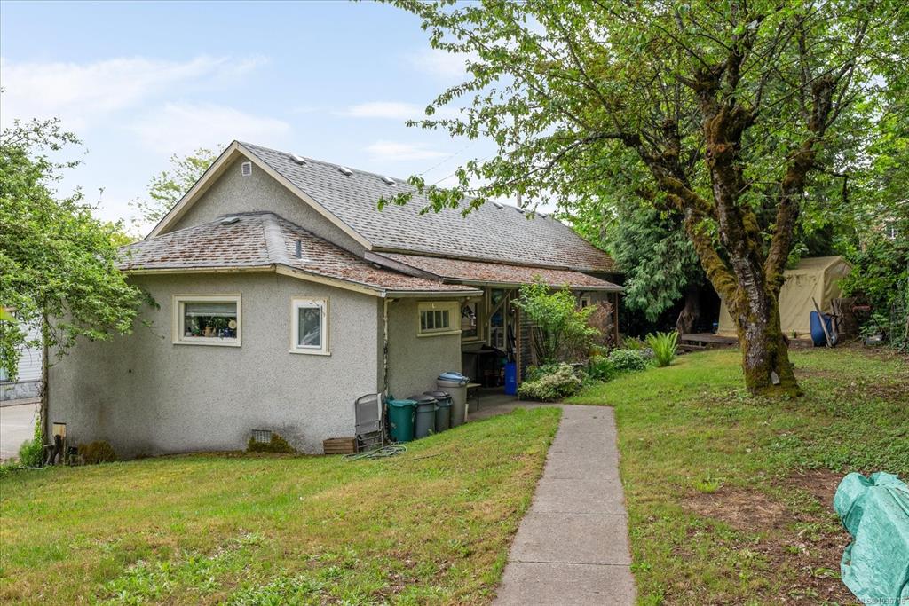 MLS® listing #31297561 for sale located at 112 Buller St