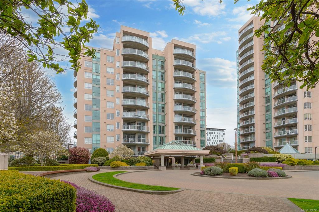 Third View of 1010 View St, Victoria, BC, V8V 4Y3