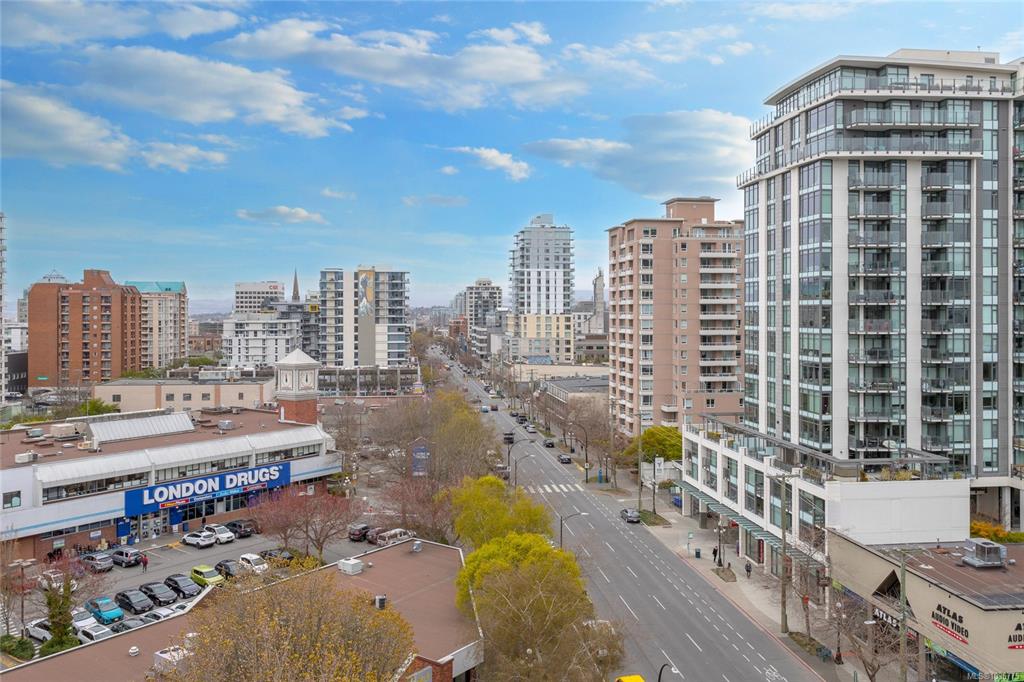 Fourth View of 1010 View St, Victoria, BC, V8V 4Y3