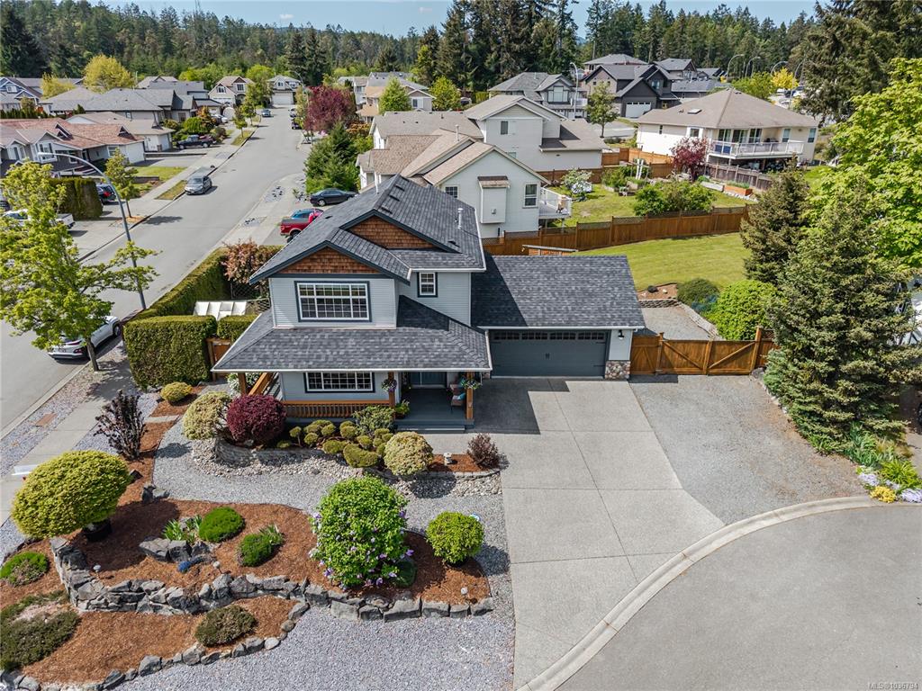 1725 Mossy Pl, 1036794, BC,